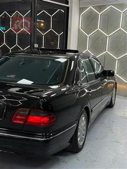 مرسيدس بنز E-Class